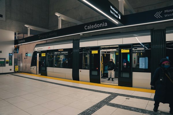 Location minibus 9 places : le choix idéal pour vos voyages